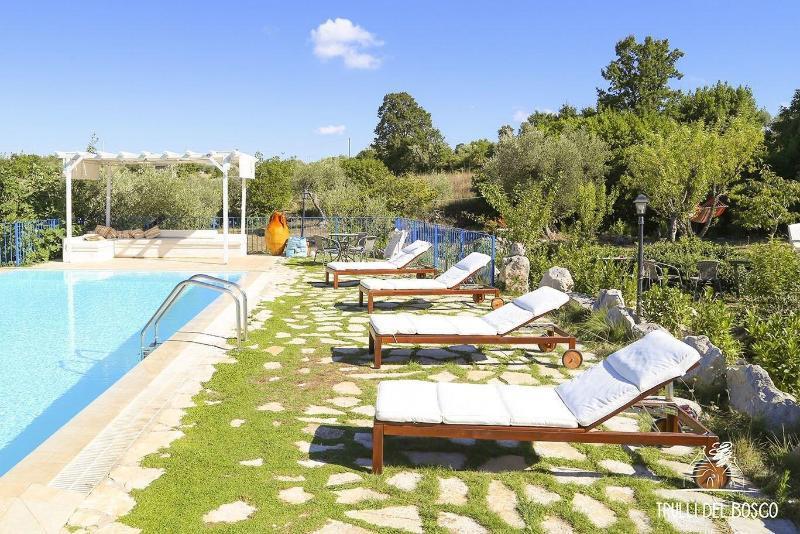 Bed and Breakfast Trulli Del Bosco Альберобелло Екстер'єр фото