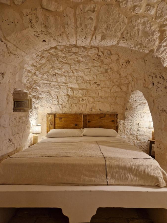 Bed and Breakfast Trulli Del Bosco Альберобелло Екстер'єр фото